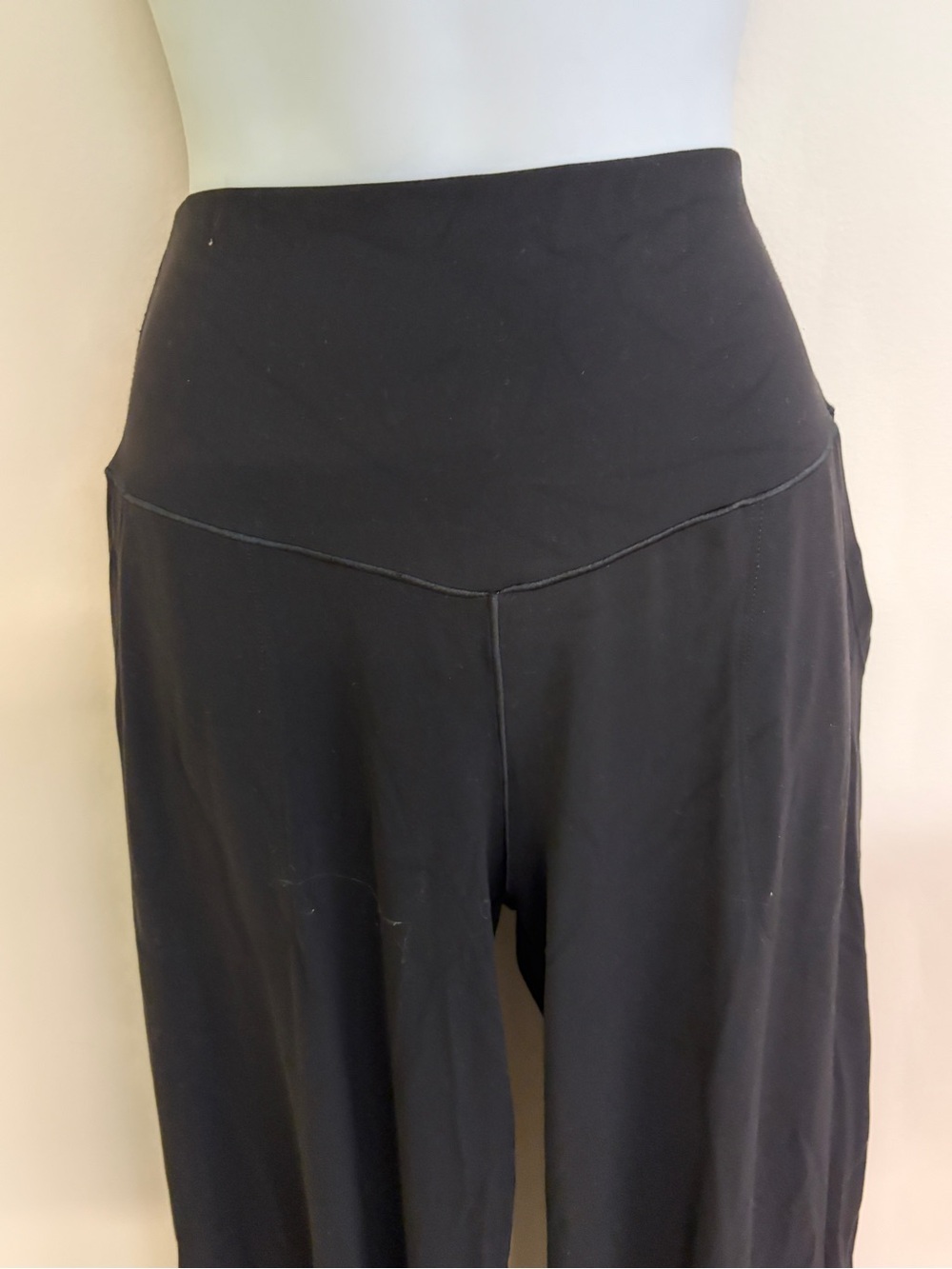 Offline by Aerie Real Me Extra Trouser Hi-Rise Leg Trouser - Black Sz Lrg